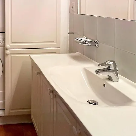 Apartment Cxxv *