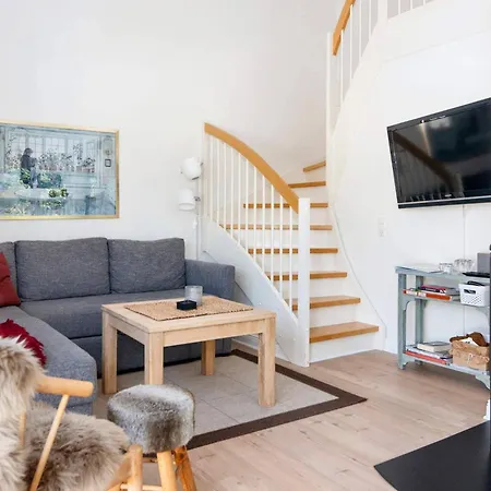 Apartment Cxxv