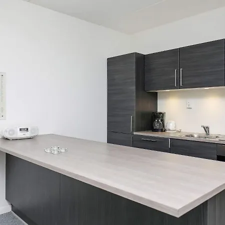 Cxxv Apartment *